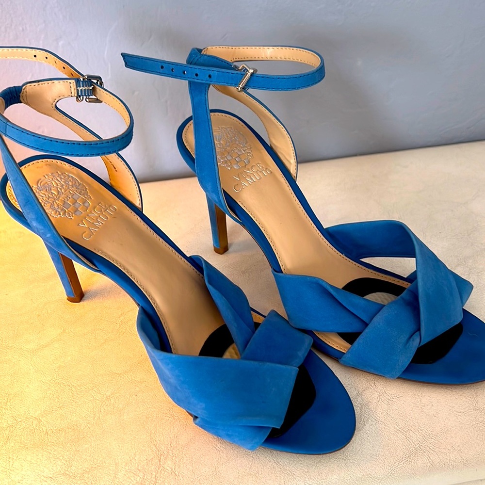 Vince Camuto perfect condition size 9